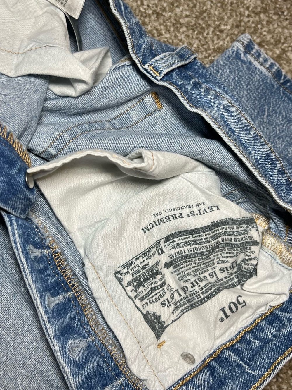 Levi's Classic Straight Blue Jeans - Picture 4 of 5